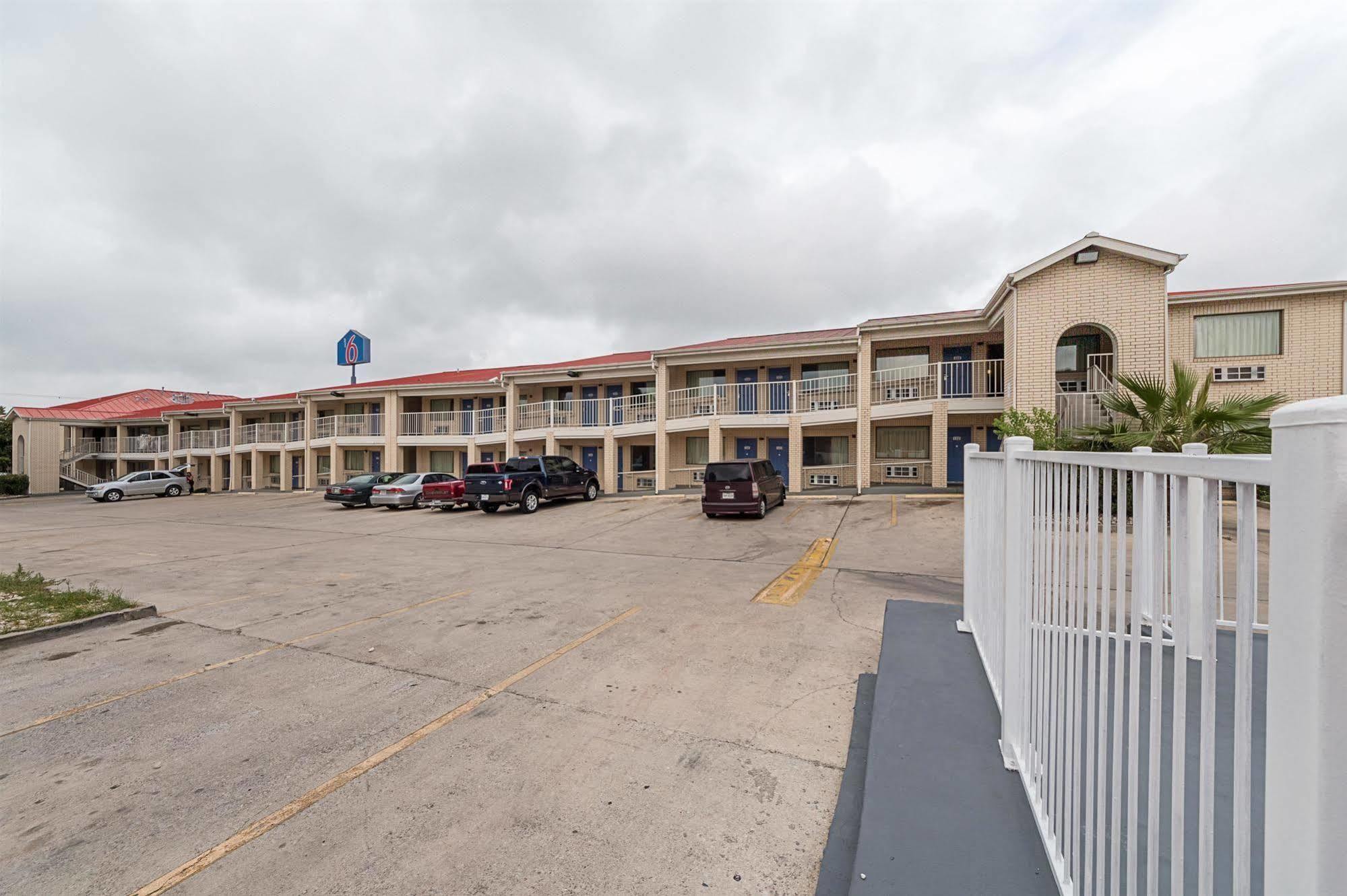 Motel 6-San Antonio, Tx - Fiesta Trails Exterior foto